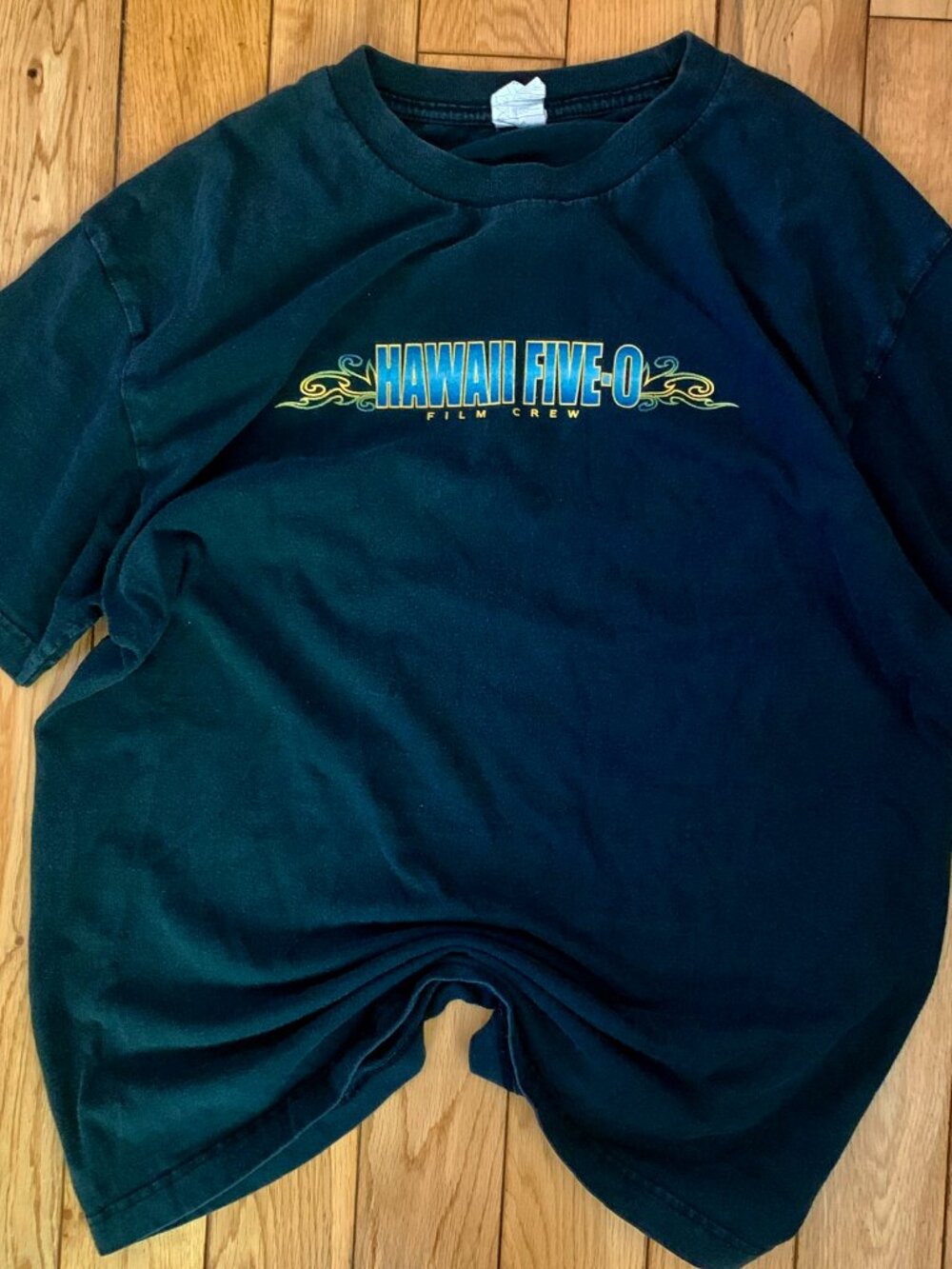 2010 Hawaii five-o film Crew Tee Men's Large Promo Tshirt TV Series